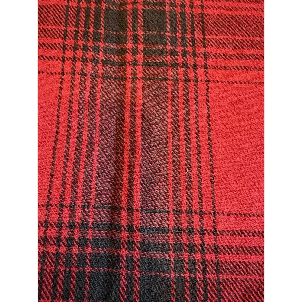 Unbranded christmas table
